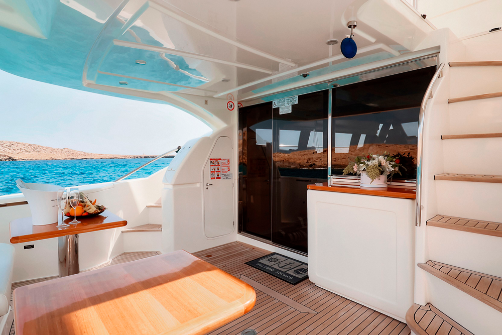 Ferretti 592 photo 4